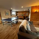 Luxury Guest House, Living Room, Kitchen And Games Tamsweg