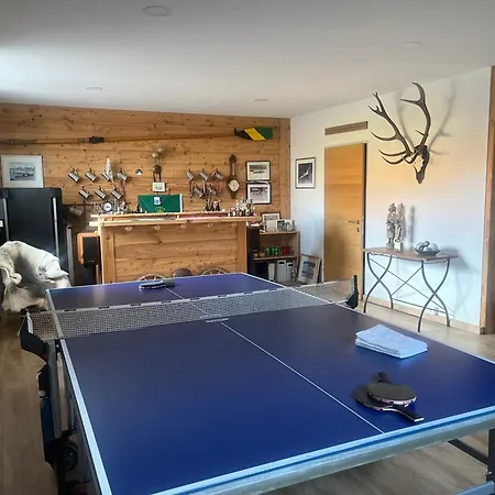 In A Luxury Chalet, Living Room, Kitchen And Games Tamsweg