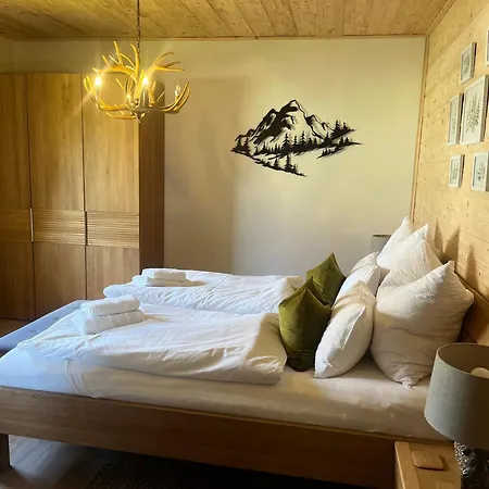 Luxury Guest House, Living Room, Kitchen And Games Pensionat 3*