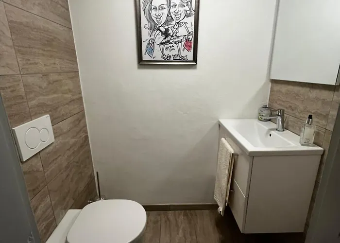 Luxury Guest House, Living Room, Kitchen And Games 3*